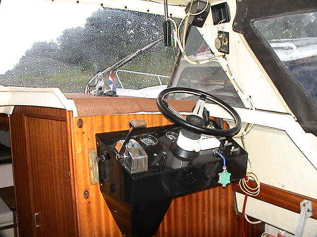 Helios_dashboard_01.JPG (53191 bytes)