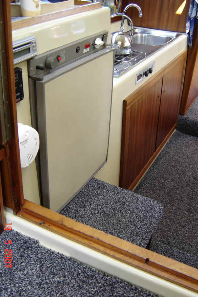 Helios keuken 02.JPG (96705 bytes)